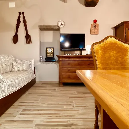 Casa Isotta Ιβρέα