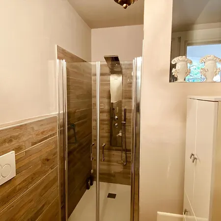 Casa Isotta Ивреа